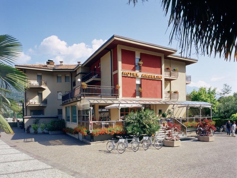 Hotel Angelini Torbole Sul Garda Exterior foto